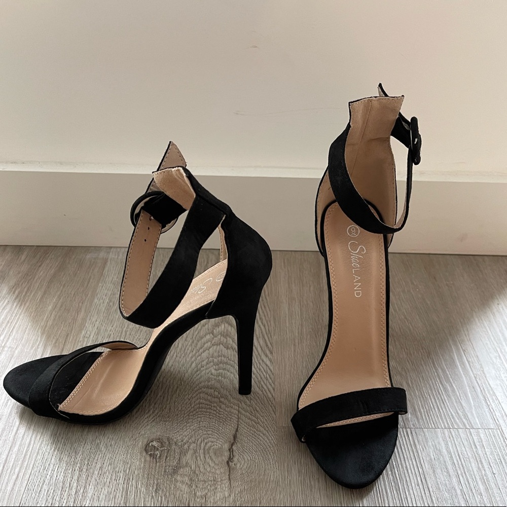 Beautiful black heels only for $40